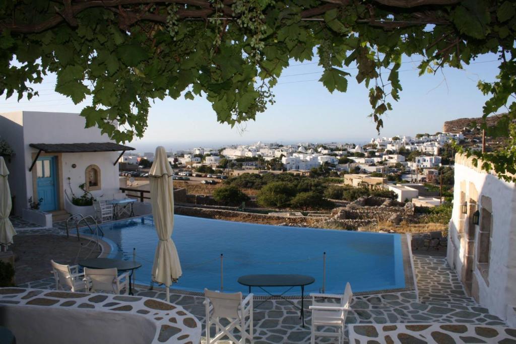 Ampelos Folegandros Town Exterior photo